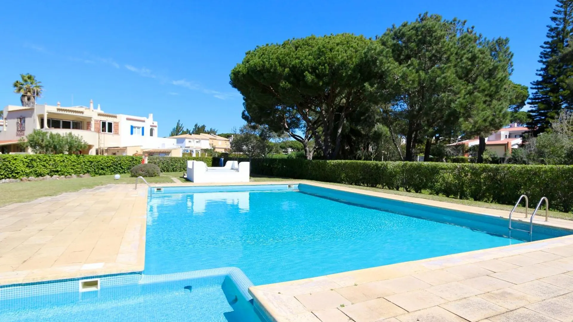 Villa Fig Villa- Cleverdetails, Sleep 8, Pool, Children Playground, Tenis Court Vilamoura
